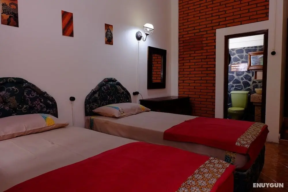 Kampoeng Djawa Guesthouse - Oda
