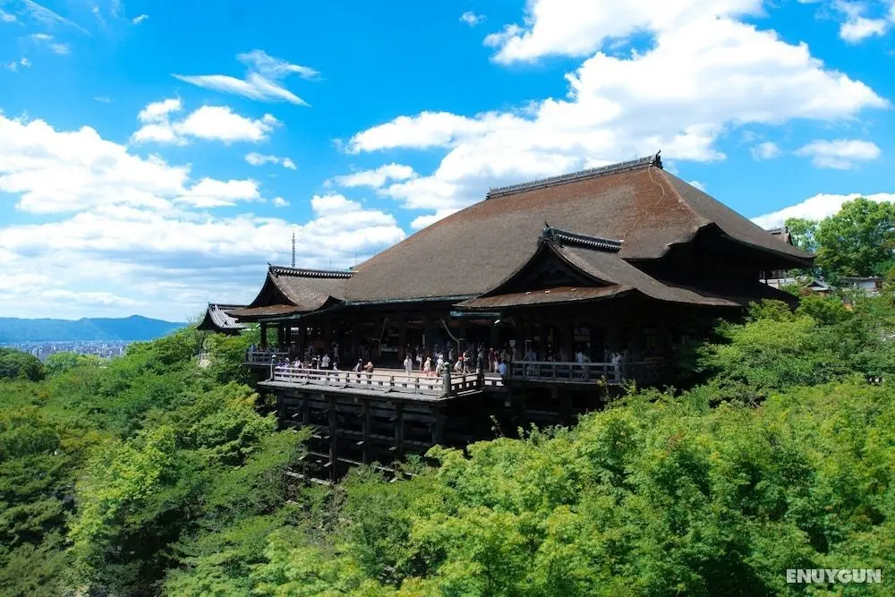 Kanade Fushimiinari - İlgi Noktası