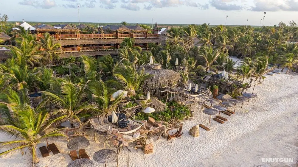 Kanan Tulum - Adults Only - Öne Çıkan Resim