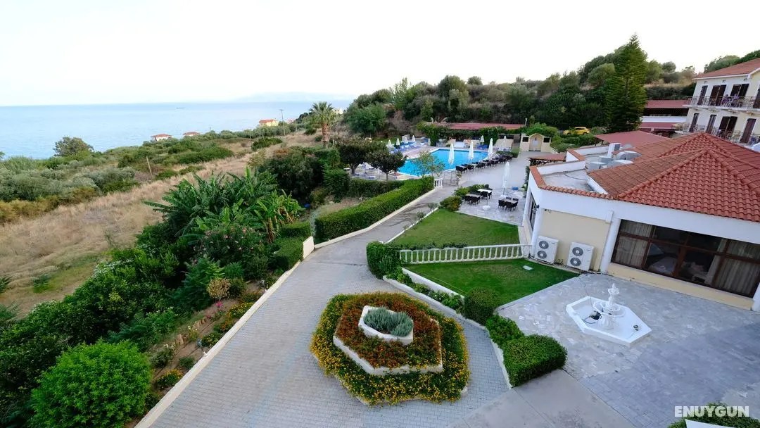 Karavados Beach - Genel