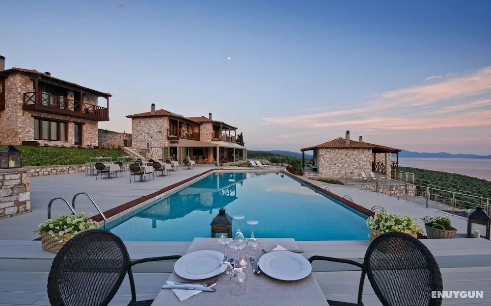 Karavia Lux Inn - Öne Çıkan Resim