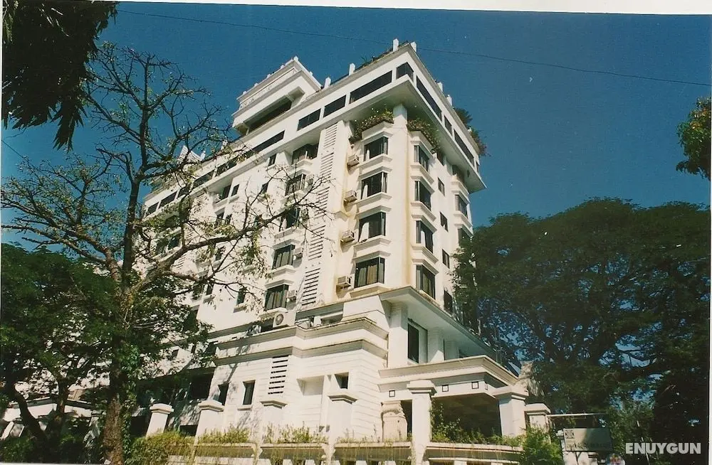 Hotel Karl Residency - Dış Mekan