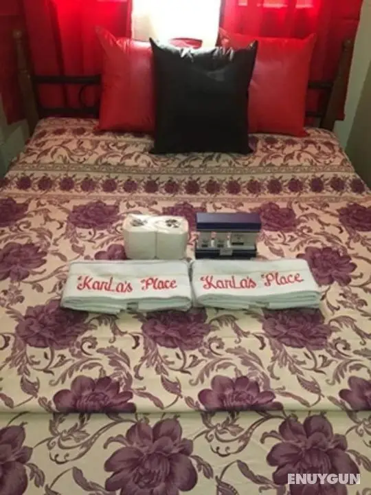 KarLa's Place at Chateau Elysee - Öne Çıkan Resim