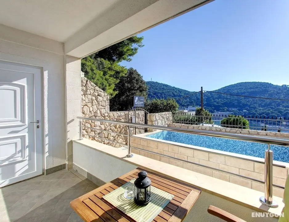 Villa Katarina 3 - Oda Düzeni
