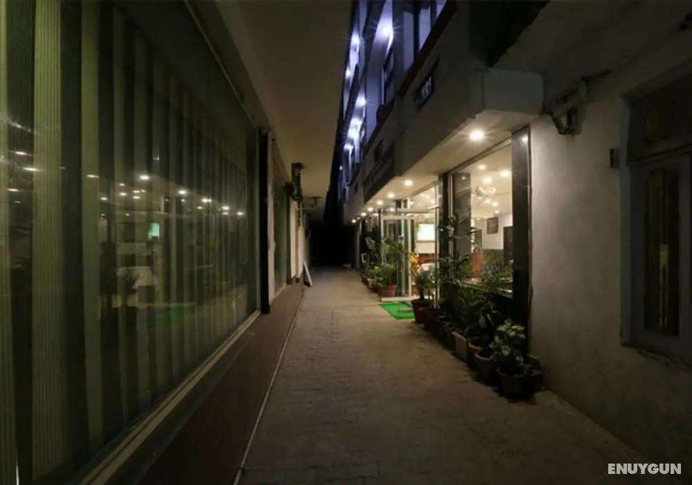 Hotel Katra Residency - Dış Mekan