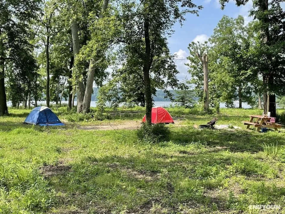 KAYAK STARVED ROCK CAMPGROUND - Oda