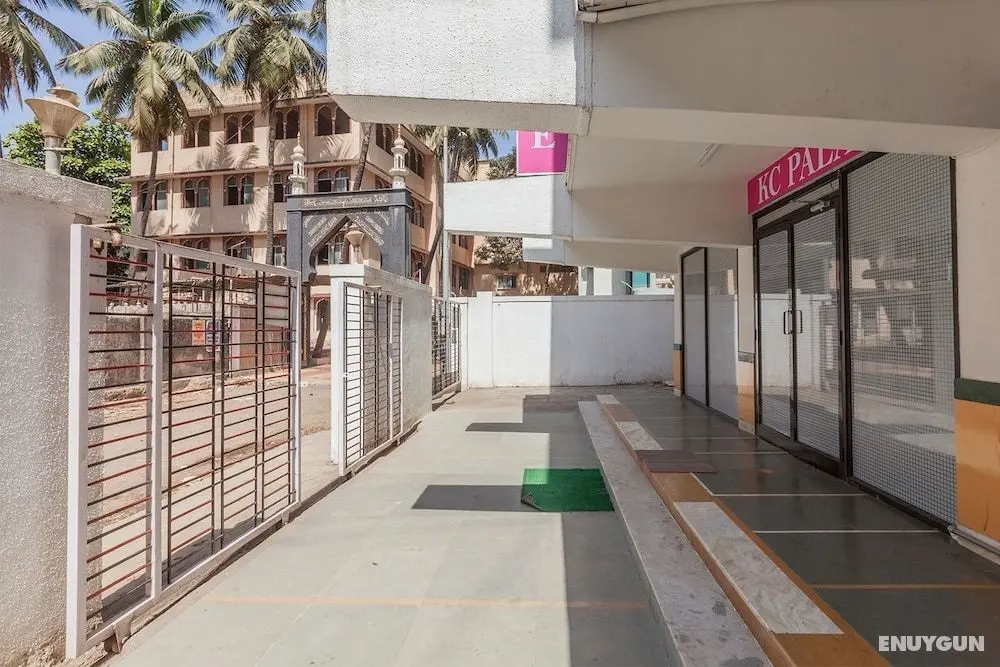 Hotel KC Palace - Dış Mekan