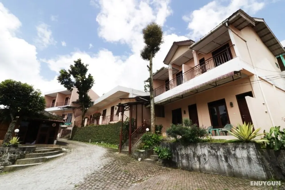 Villa Keluarga Bre Batunanggar - Öne Çıkan Resim