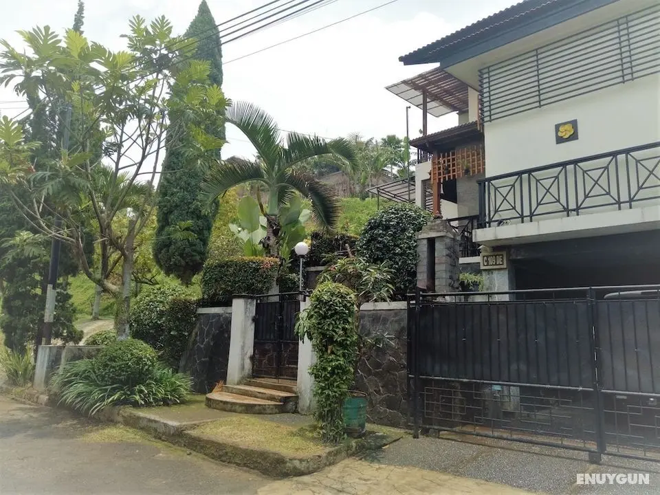 Kembang Guest House - Dış Mekan