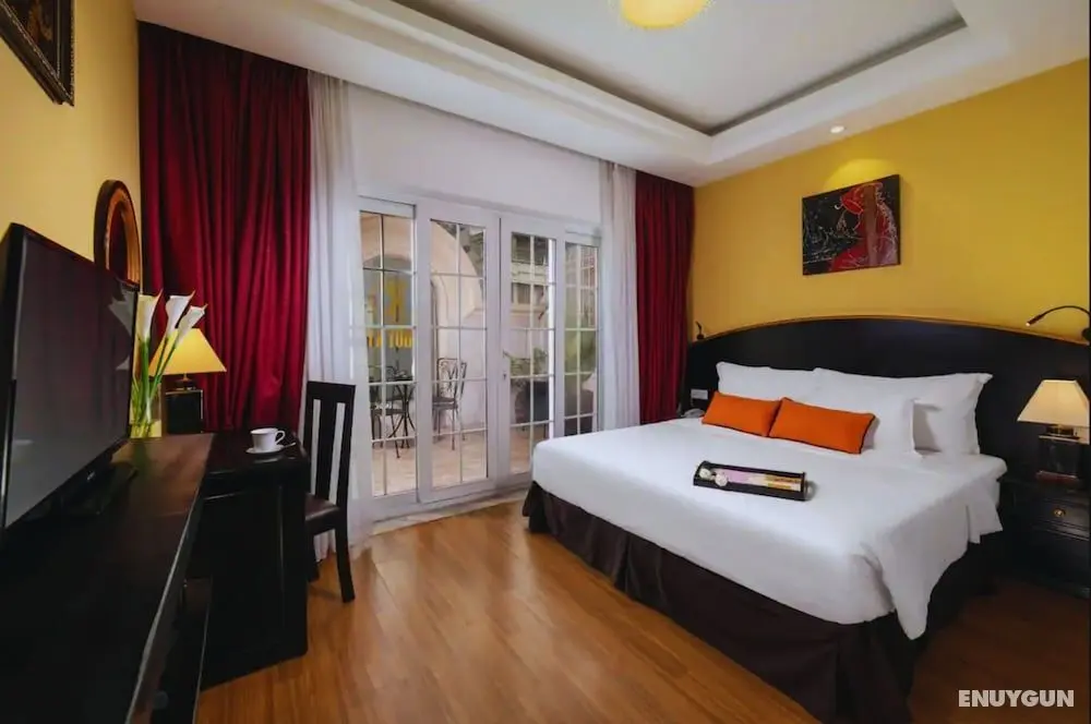 Ken Hotel by Connek - Öne Çıkan Resim