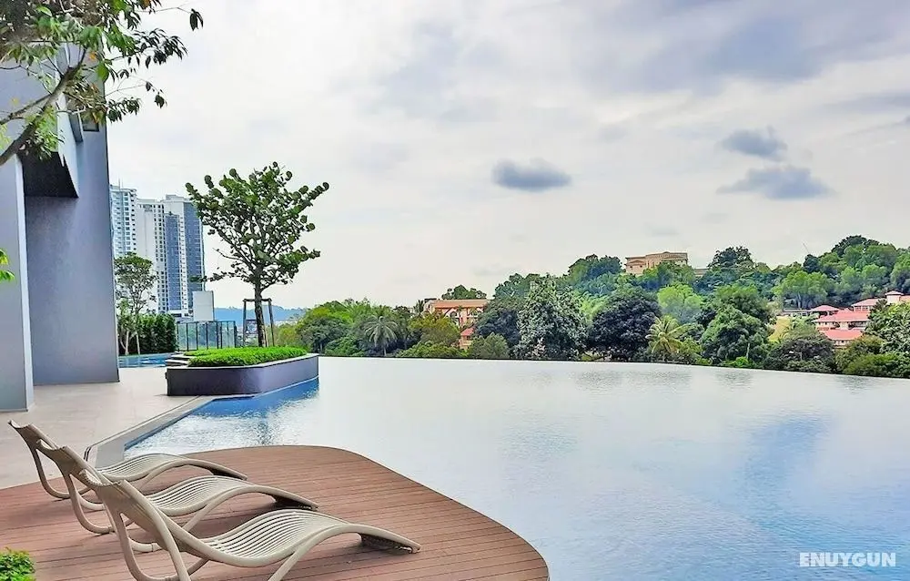 Kenwingston Avenue By Five Senses - Öne Çıkan Resim