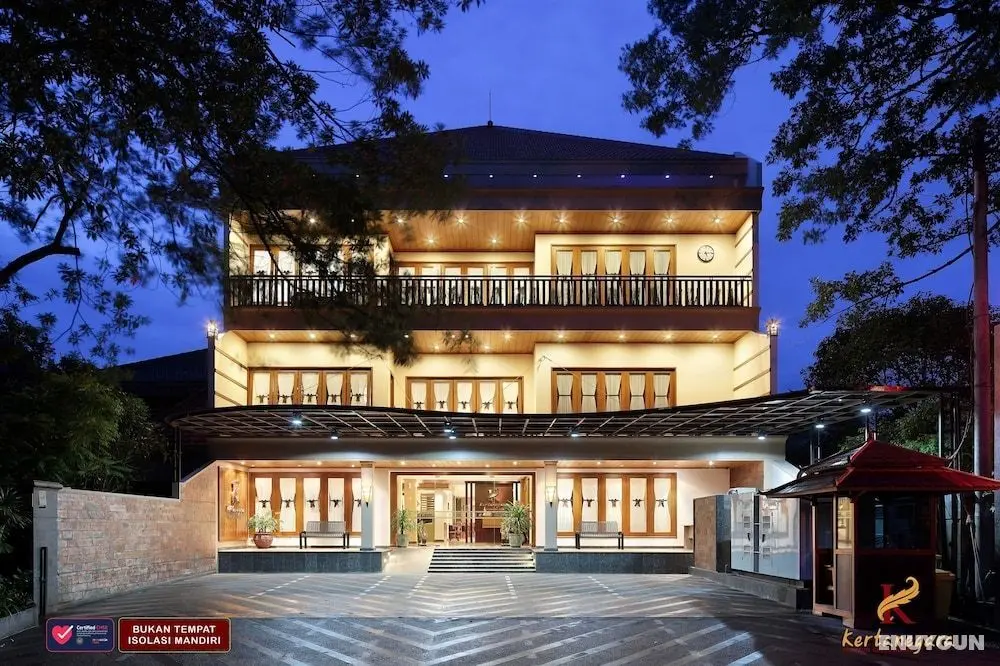 Kertanegara Premium Guest House - Öne Çıkan Resim