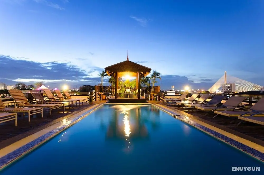 Khaosan Palace Hotel - Havuz