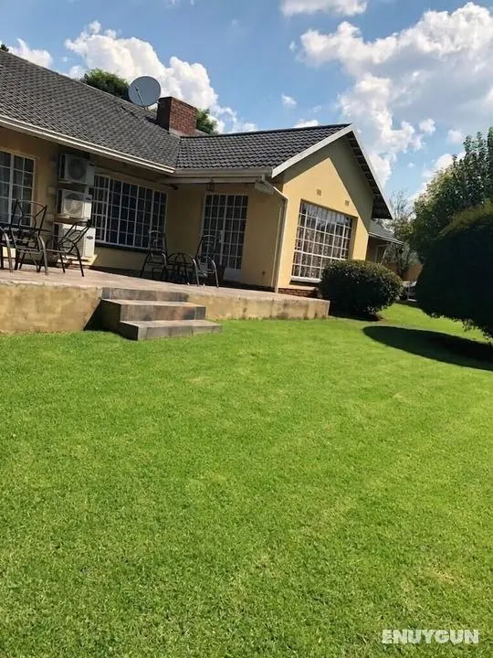 Khuvena Guest House - Öne Çıkan Resim