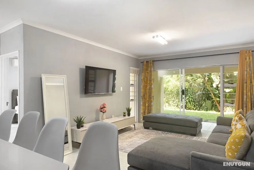 Kingston Estate 112 by HostAgents - Öne Çıkan Resim