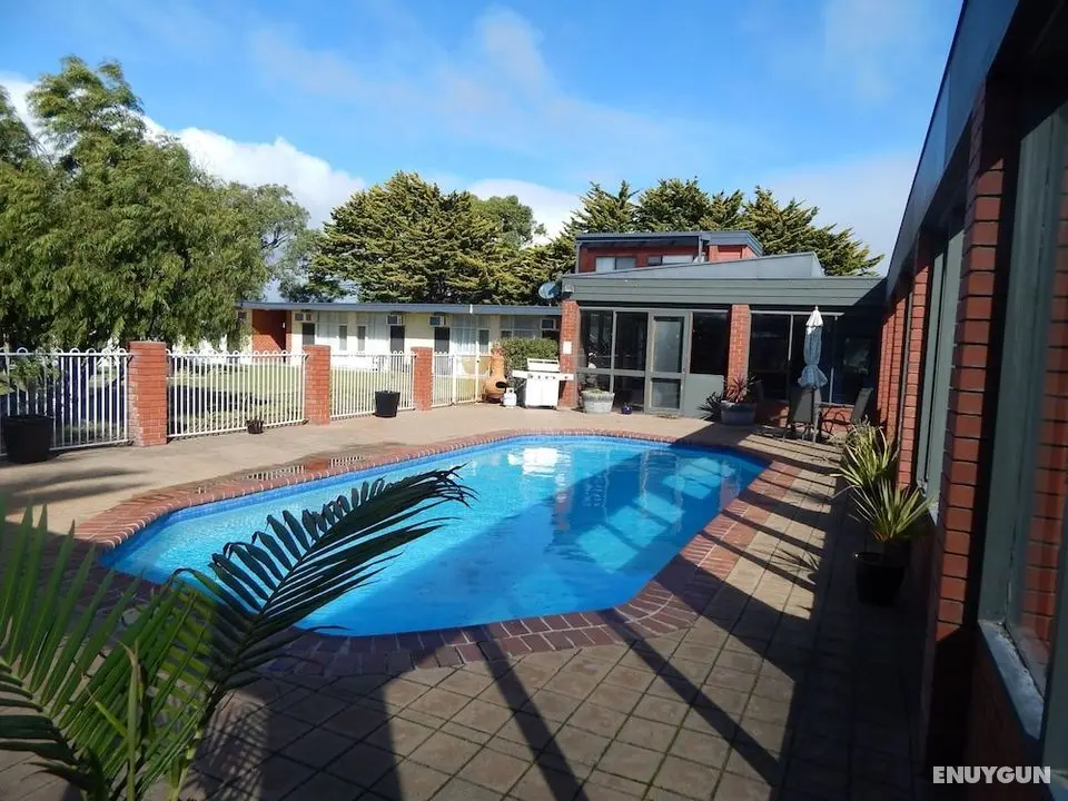 Kingston Lobster Motel - Havuz