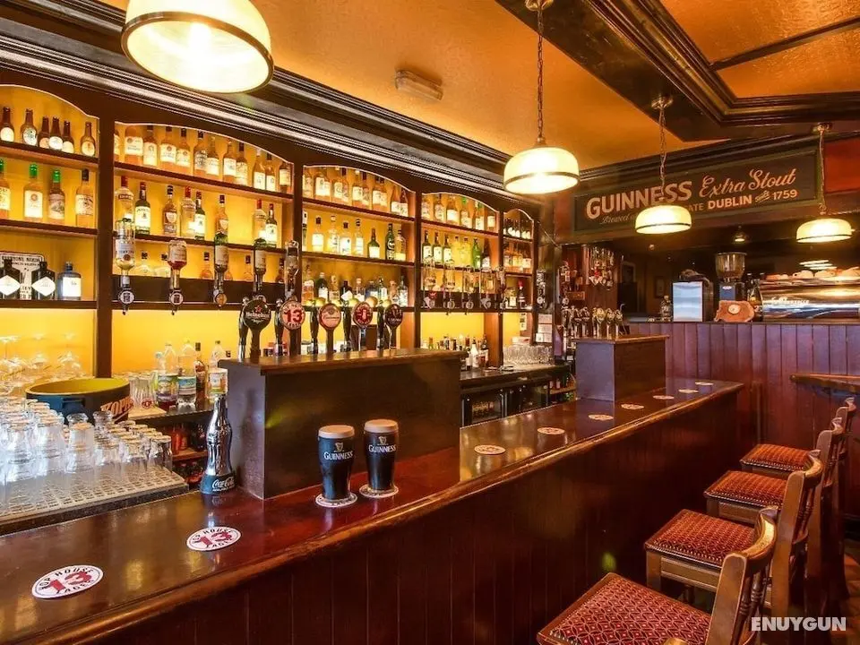 Kingstons Townhouse - Öne Çıkan Resim