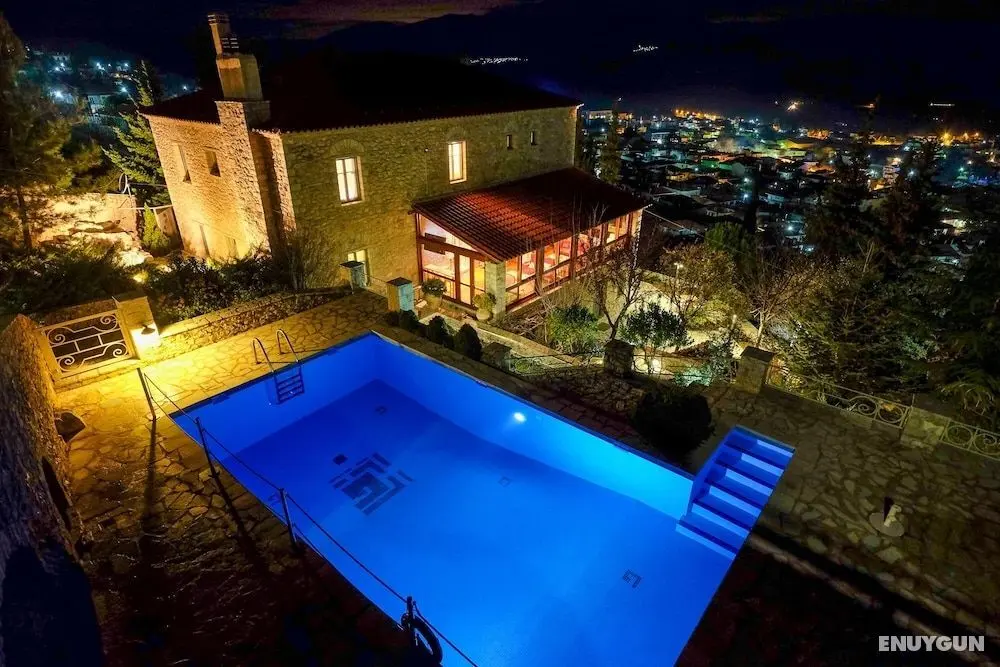 KIRIAKI GUESTHOUSE & SUITES - Havuz