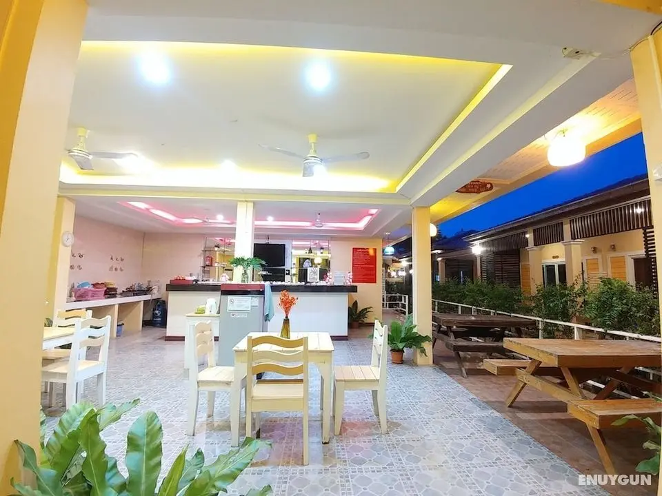 Koh Larn De Beach - Öne Çıkan Resim