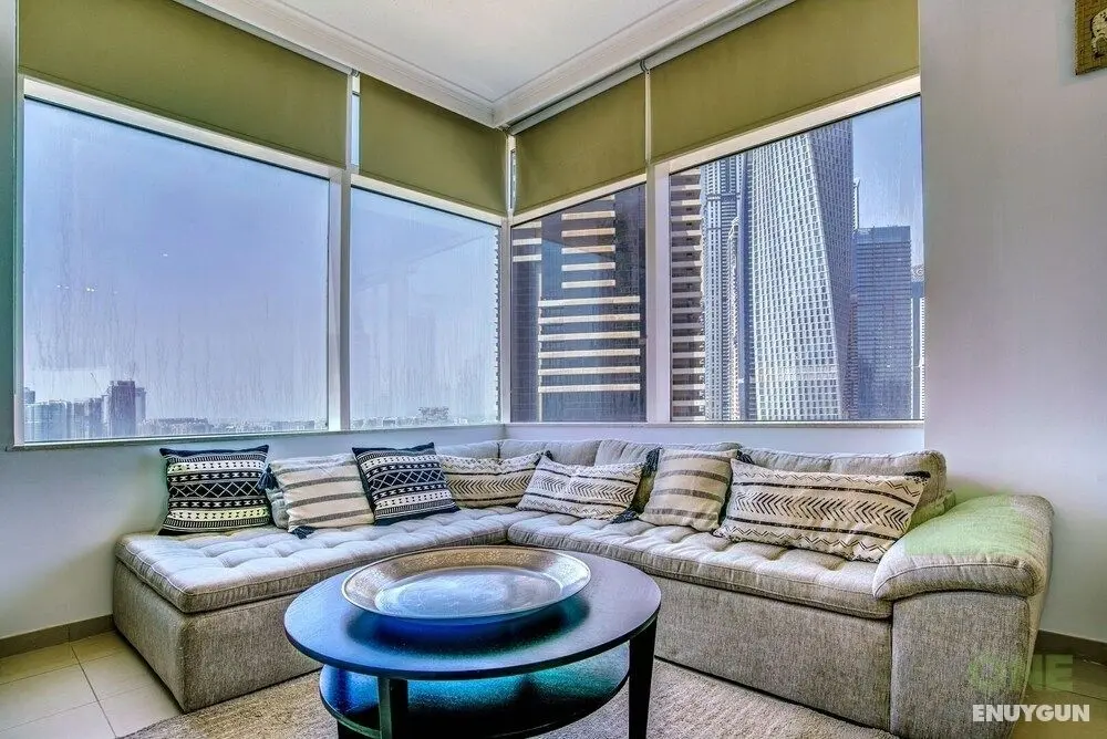 KOHH – 1BR in Botanica Tower - Öne Çıkan Resim