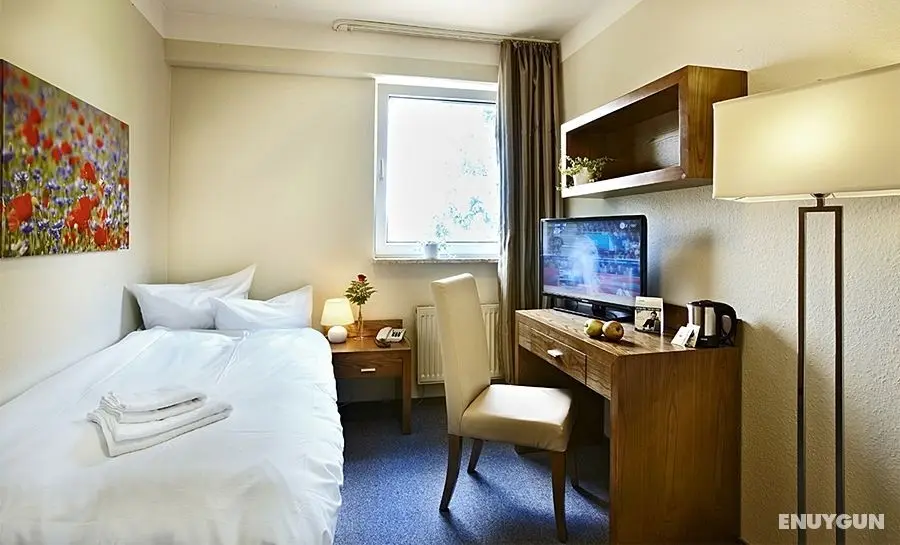 Hotel Königstein Kiel by Tulip Inn - Genel