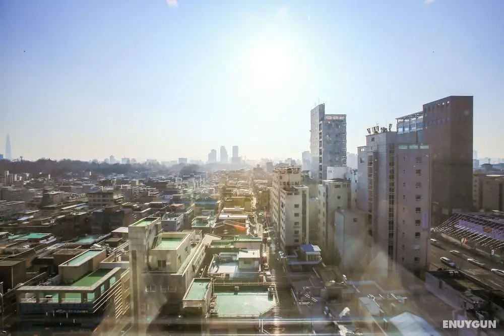 Konkuk University Boutique Nine - Oda
