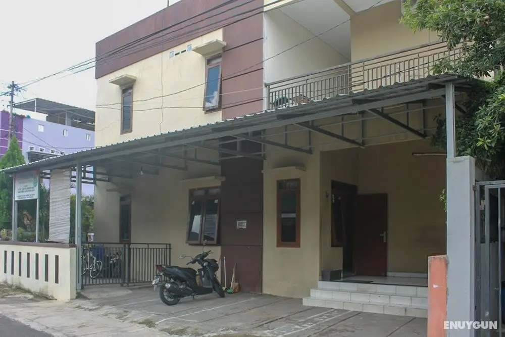 KoolKost Syariah near Universitas Ahmad Dahlan Kampus 1 - Dış Mekan