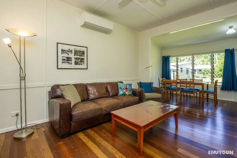 Kooyong Apartment 4 - Öne Çıkan Resim
