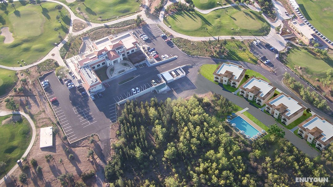 Korineum Golf & Beach Resort