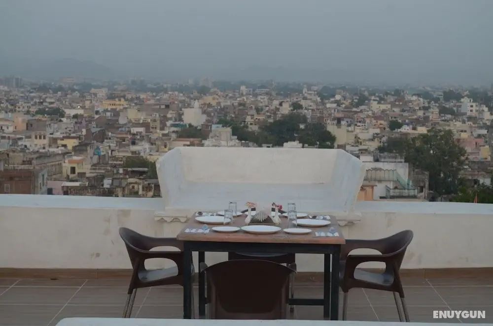 Kotra Haveli A Boutique Hotel By The Lake Pichola - Yerinde Yemek