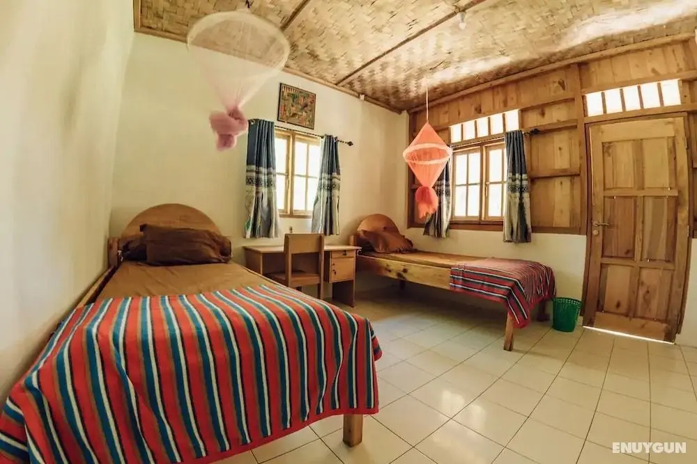 Krui Surf Camp Hotel Mutiara Alam Zandino - Öne Çıkan Resim