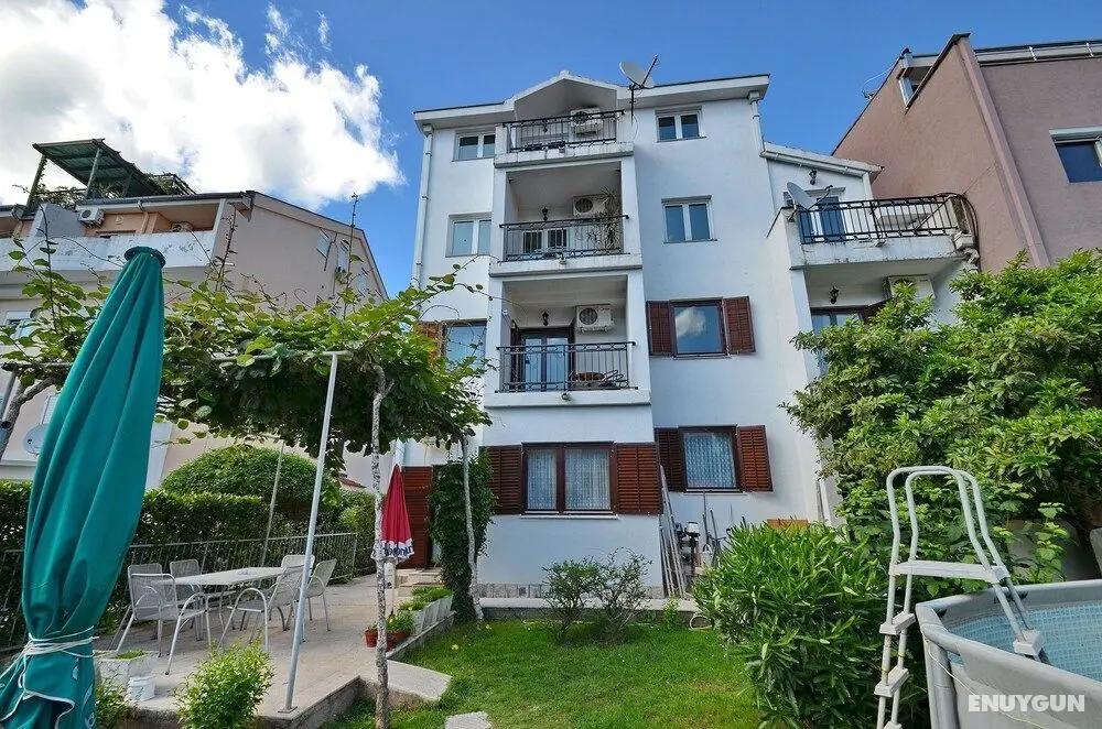 Ksenija Apartments - Dış Mekan