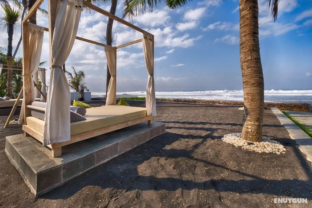 Kutus Kutus Saba Beach Villa - Dış Mekan