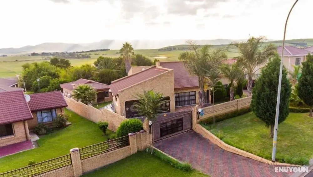 Kwantulindawo Guesthouse Newcastle - Dış Mekan
