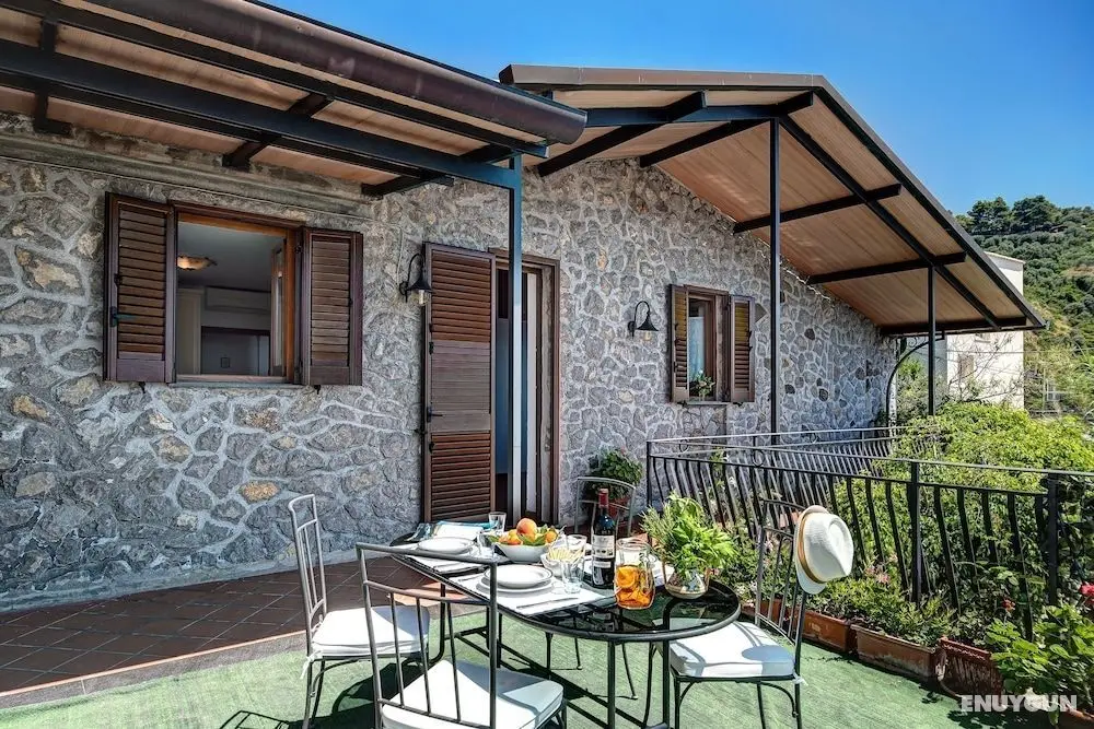 La baia dello chalet - Öne Çıkan Resim