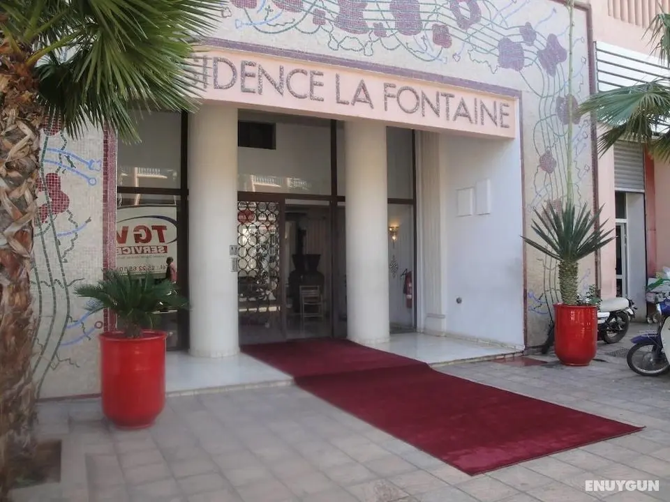 La Fontaine - Dış Mekan