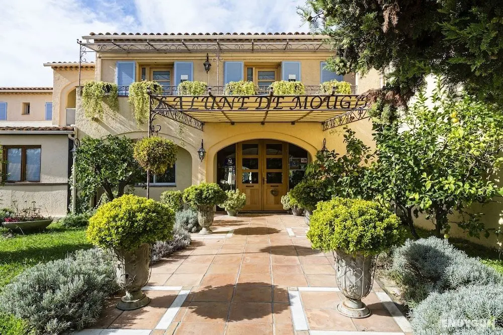 La Lune de Mougins - Öne Çıkan Resim