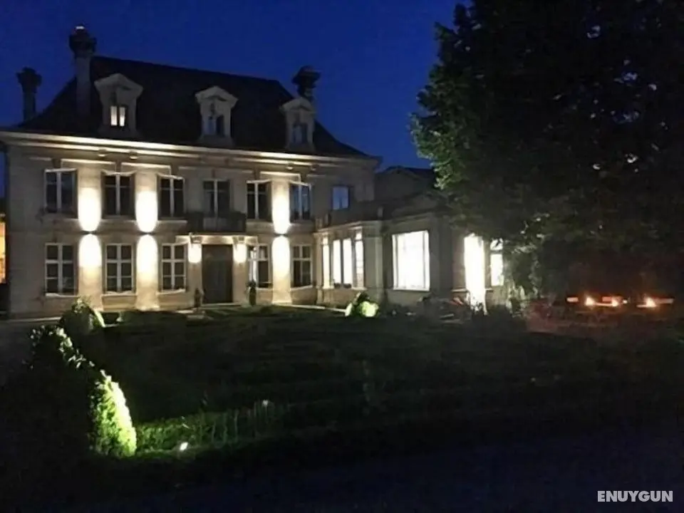 La Maison Dans le Parc - Öne Çıkan Resim