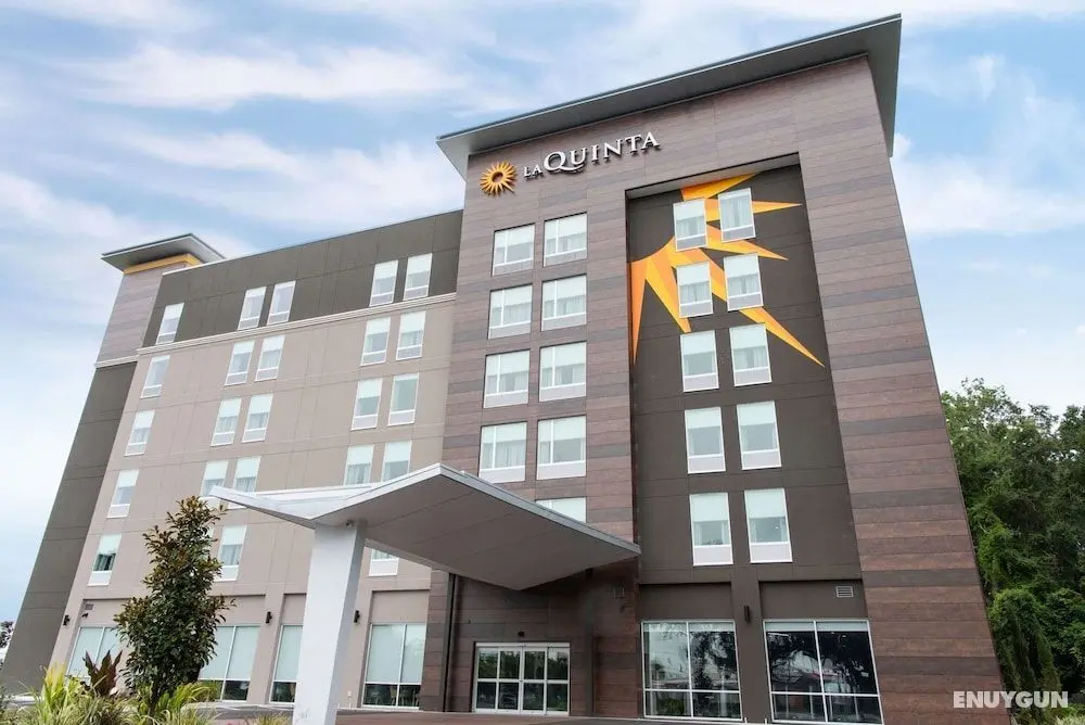 La Quinta Inn & Suite by Wyndham Lake City - Öne Çıkan Resim