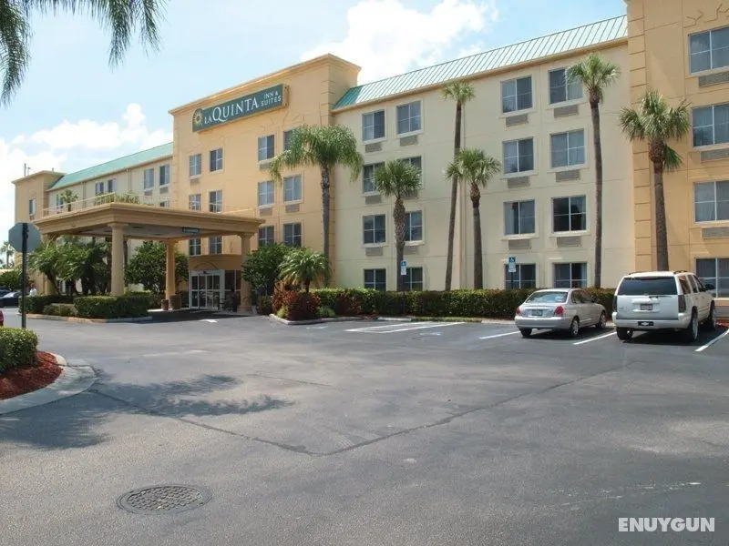 La Quinta Inn & Suites Melbourne - Genel