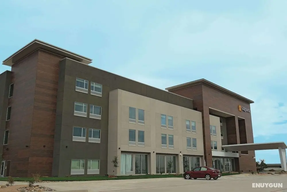 La Quinta Inn & Suites by Wyndham Amarillo Airport - Öne Çıkan Resim