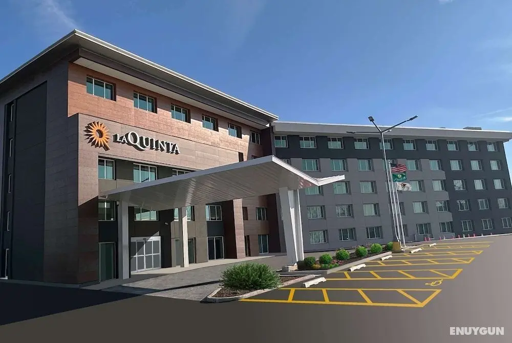 La Quinta Inn & Suites by Wyndham Chicago O'Hare-Rosemont - Öne Çıkan Resim