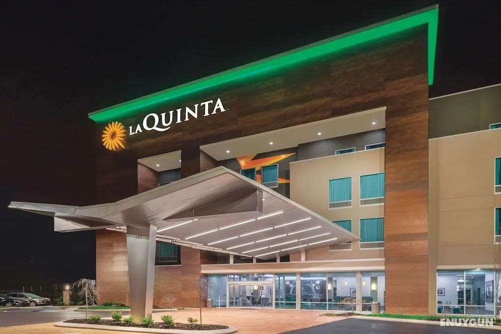 La Quinta Inn & Suites by Wyndham Cleveland TN - Öne Çıkan Resim