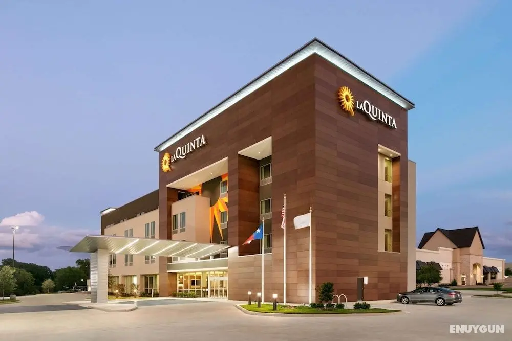 La Quinta Inn & Suites by Wyndham College Station North - Öne Çıkan Resim