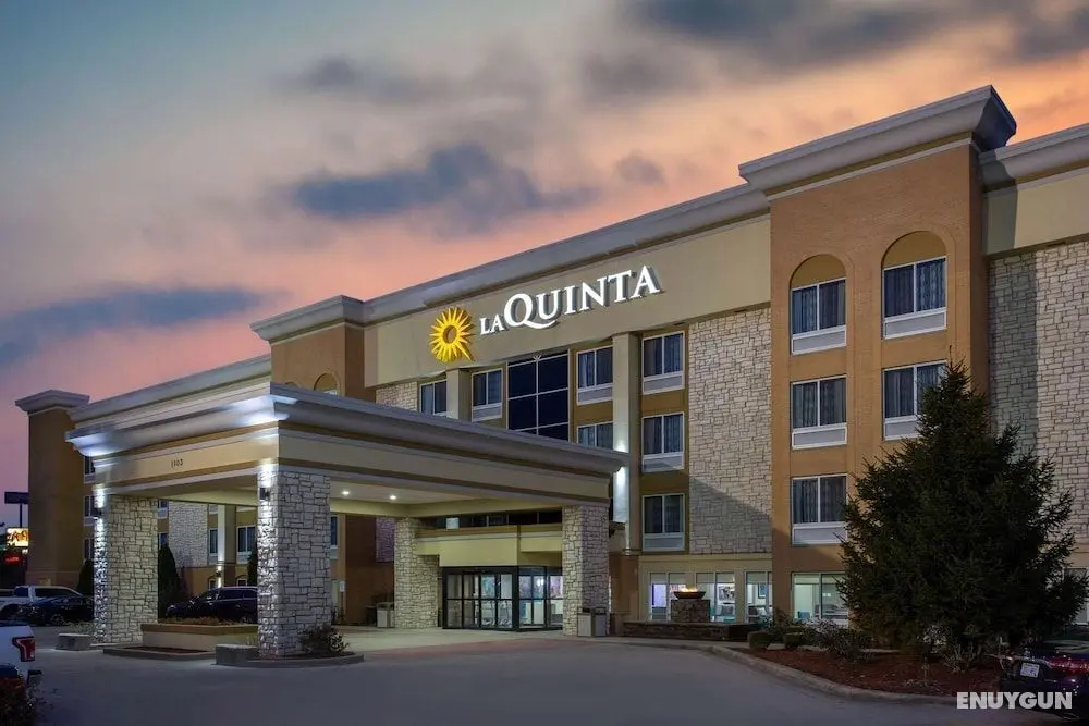 La Quinta Inn & Suites by Wyndham Effingham - Dış Mekan