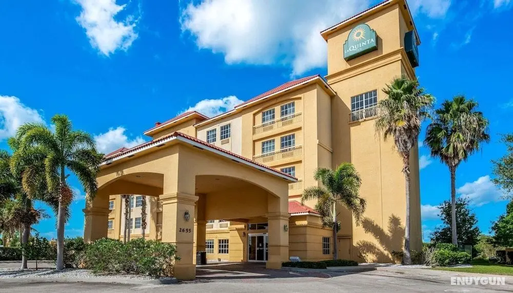 La Quinta Inn & Suites by Wyndham Ft. Pierce - Öne Çıkan Resim