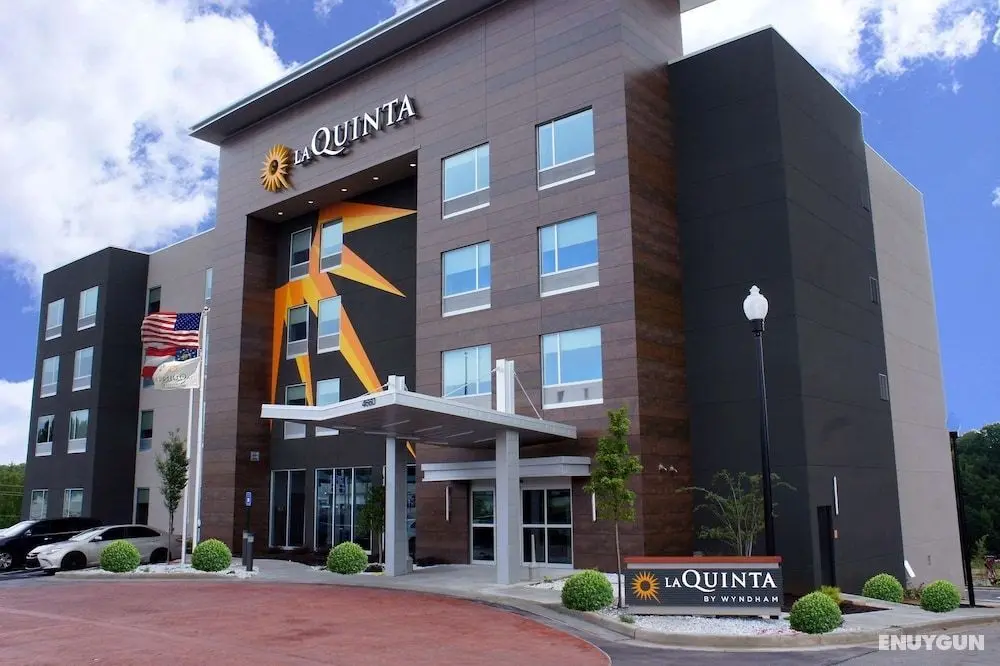 La Quinta Inn & Suites by Wyndham Locust Grove - Öne Çıkan Resim