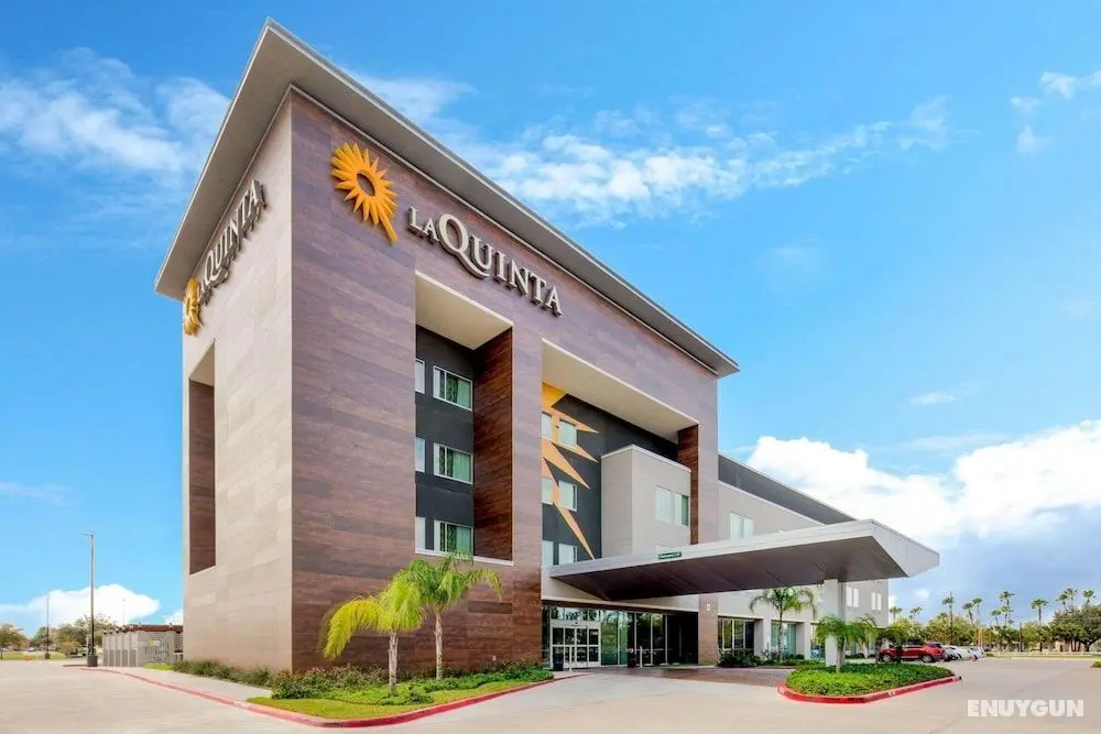 La Quinta Inn & Suites by Wyndham McAllen Convention Center - Öne Çıkan Resim
