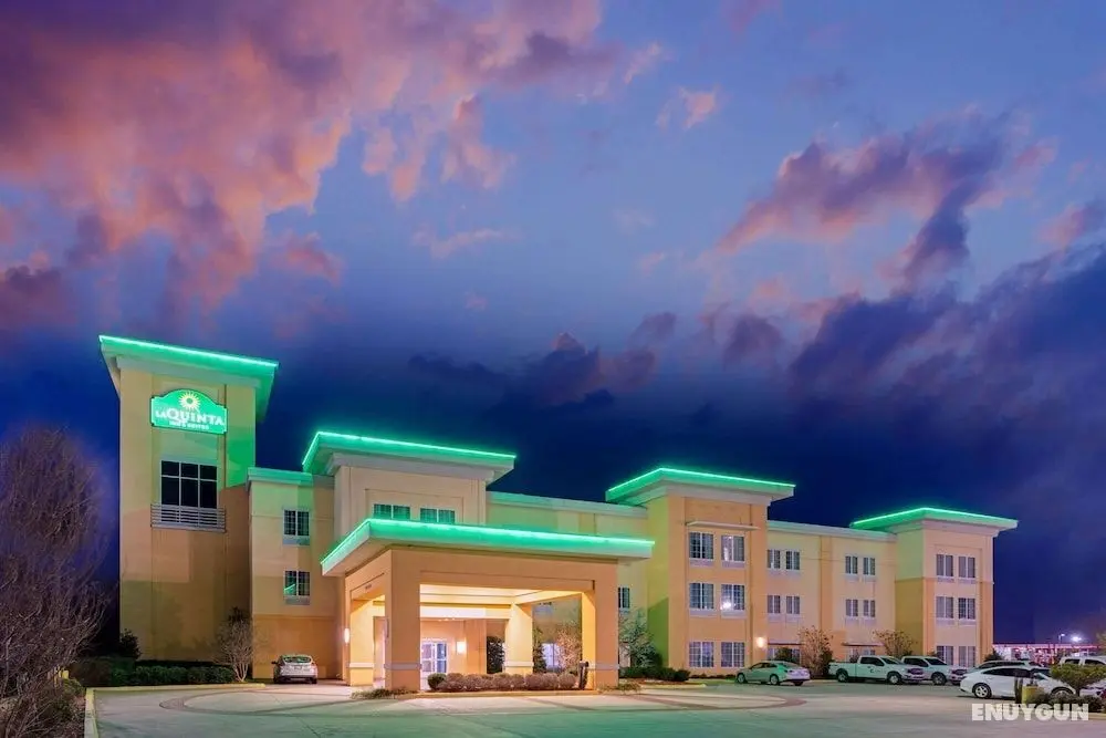 La Quinta Inn & Suites by Wyndham Muskogee - Öne Çıkan Resim
