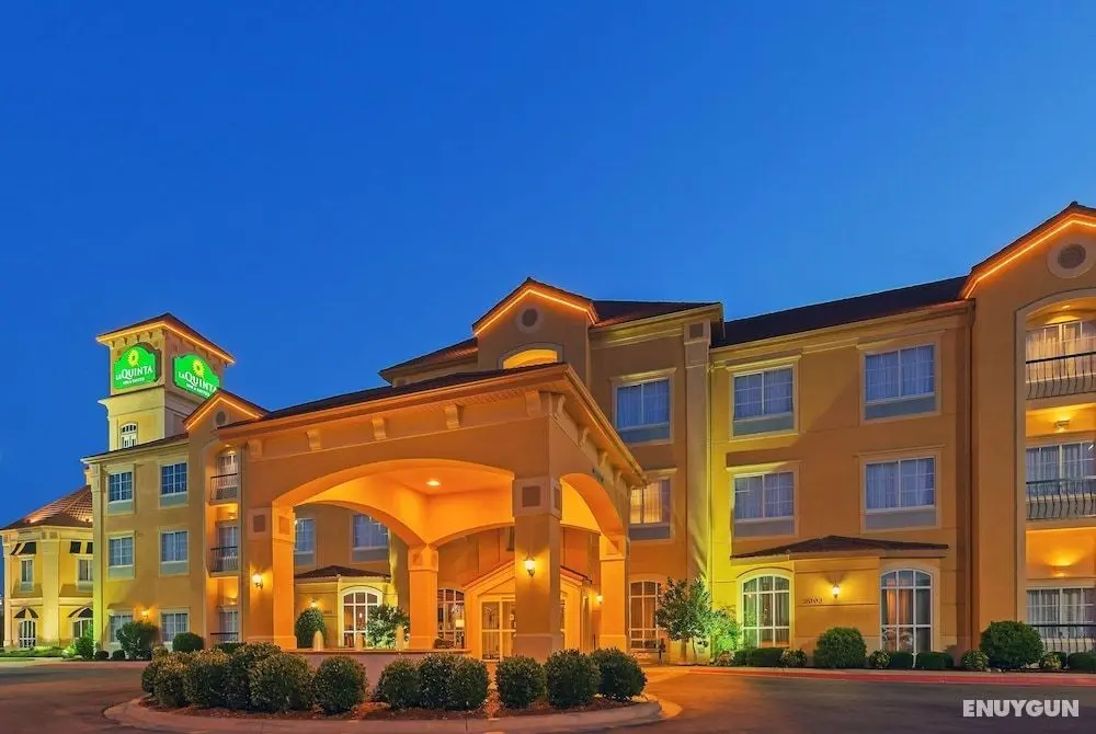 La Quinta Inn & Suites by Wyndham OKC North - Quail Springs - Öne Çıkan Resim